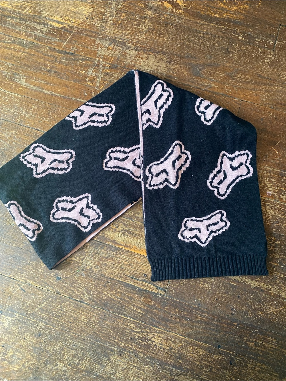 Women’s Fox Racing Black and Pink Logo Knit Scarf